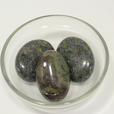 Jasper - Dragons Blood Palm Stone